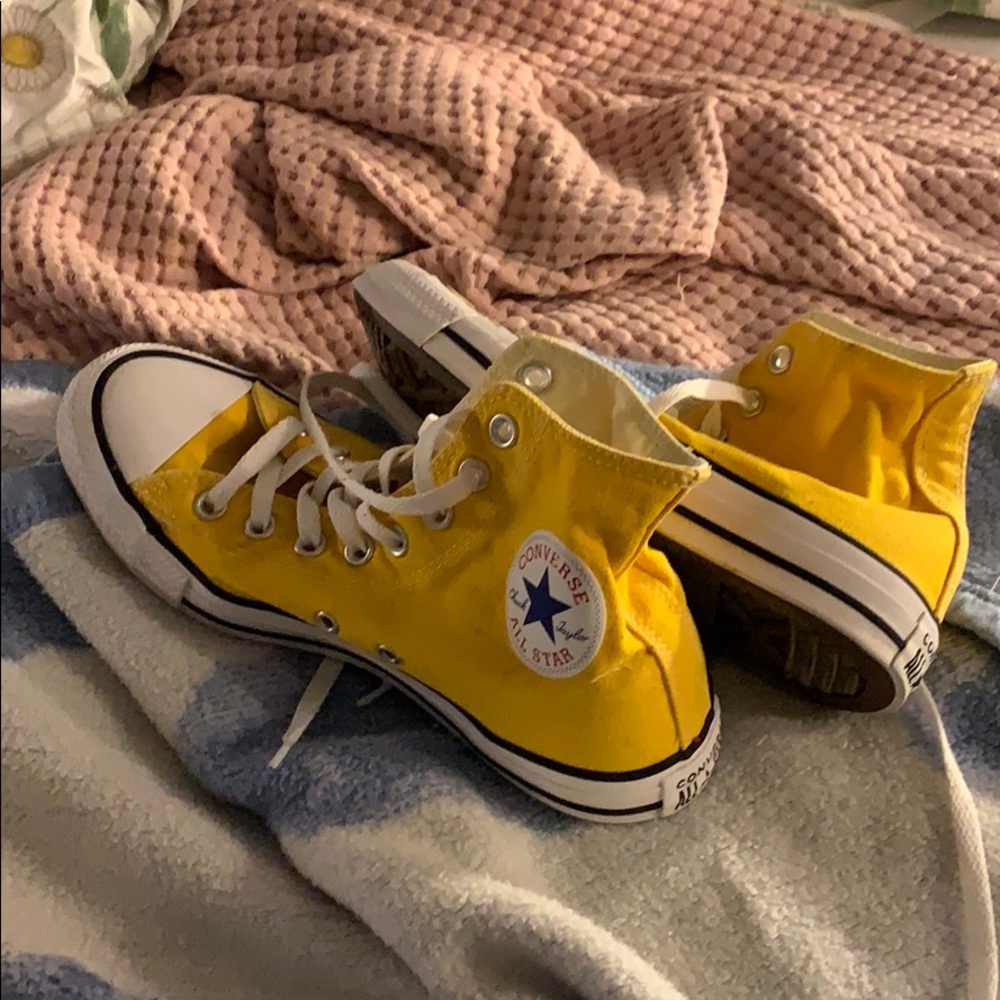 High Top Yellow Converse